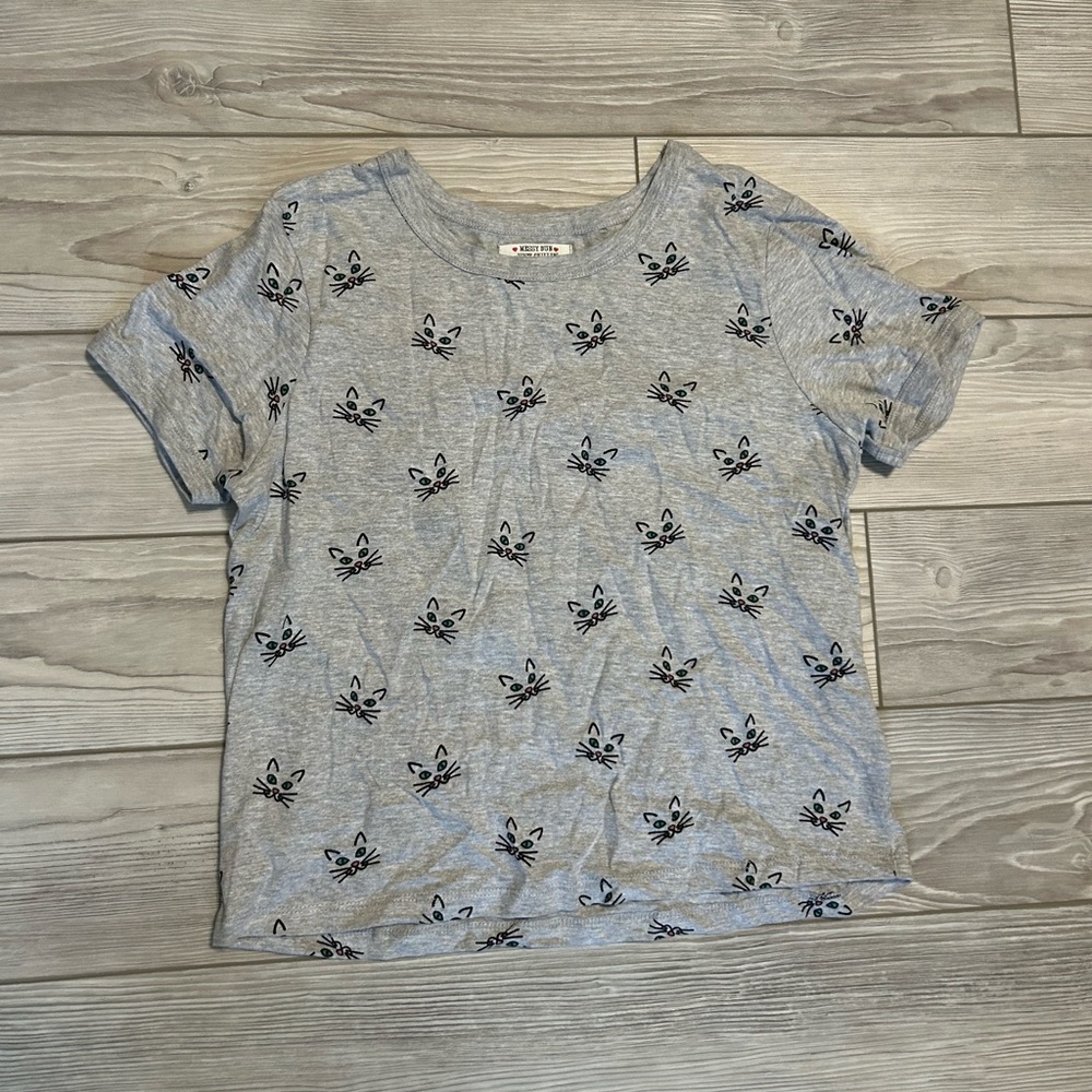 Messy bun just chillin small cat shirt gray shirt sleeve crop top